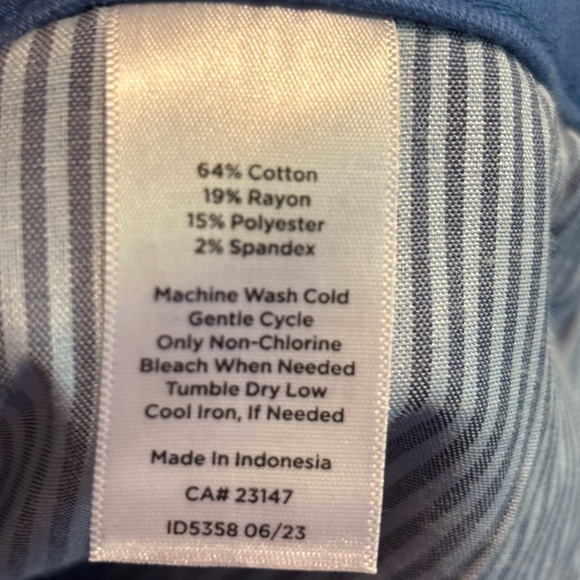 Talbots Robin’s Egg Blue Plus Size Jeggings Size 24 NWT - Picture 9 of 9